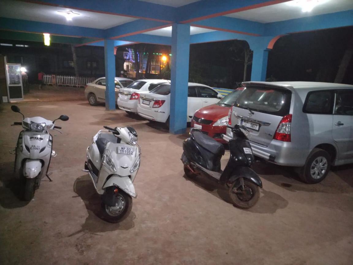 Doris Inn Calagunte Vieux-Goa Extérieur photo